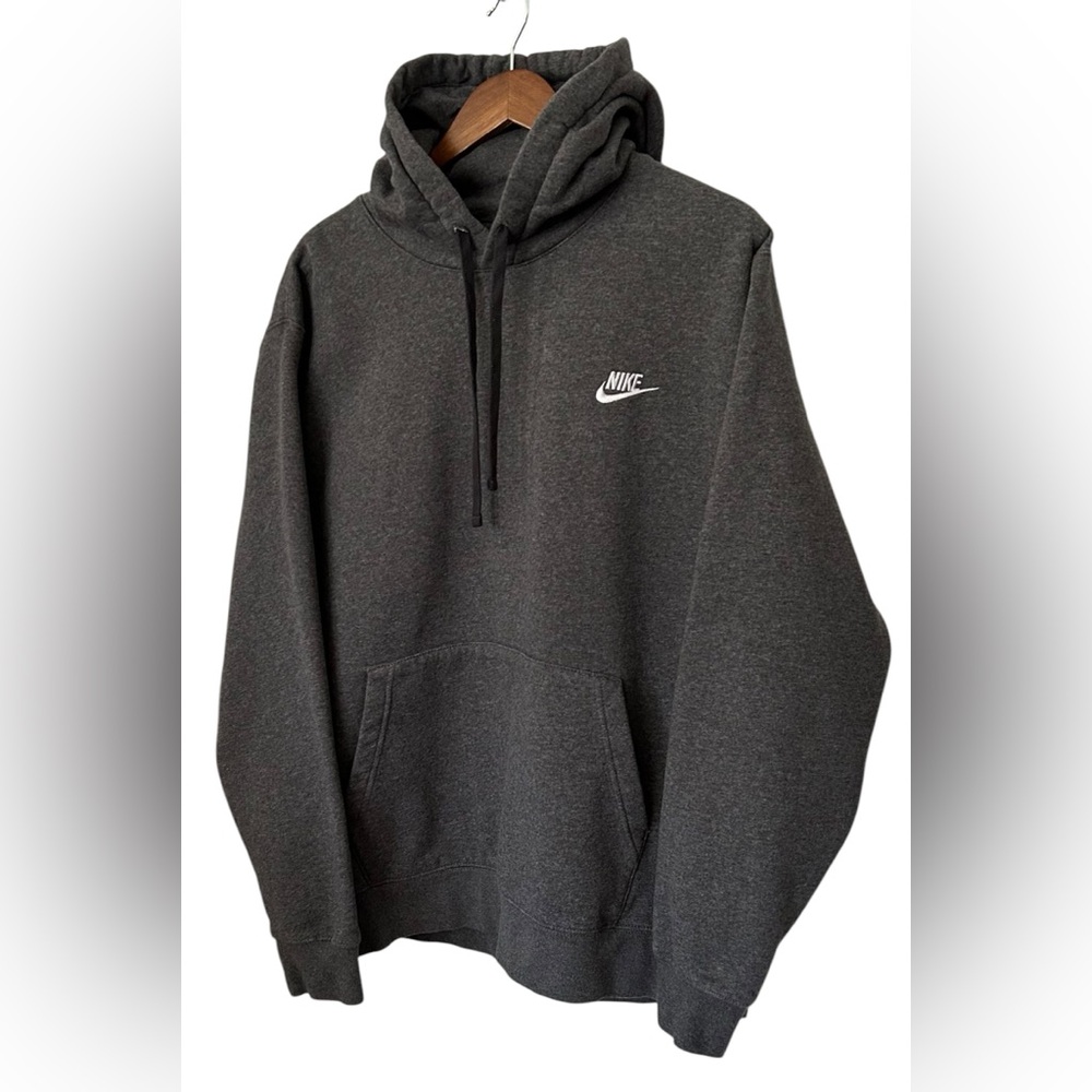 Nike Gray Sweatshirt Classic Pullover Design